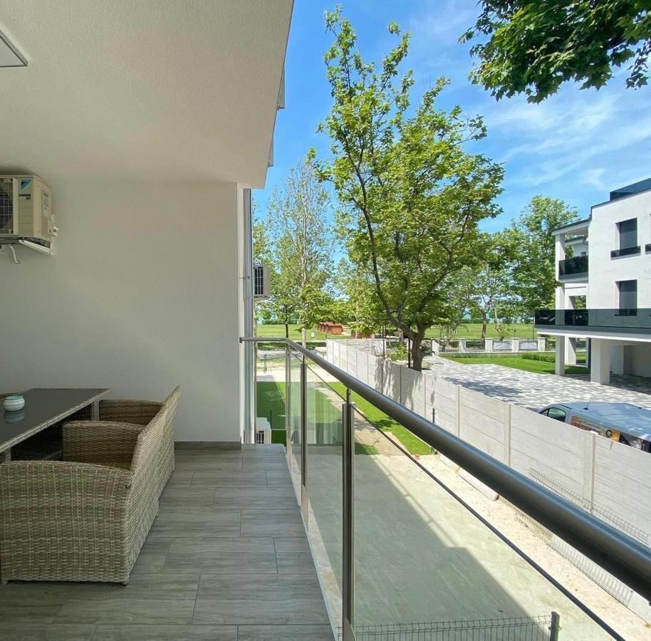 Sunshine Homes Zamardi Exterior photo
